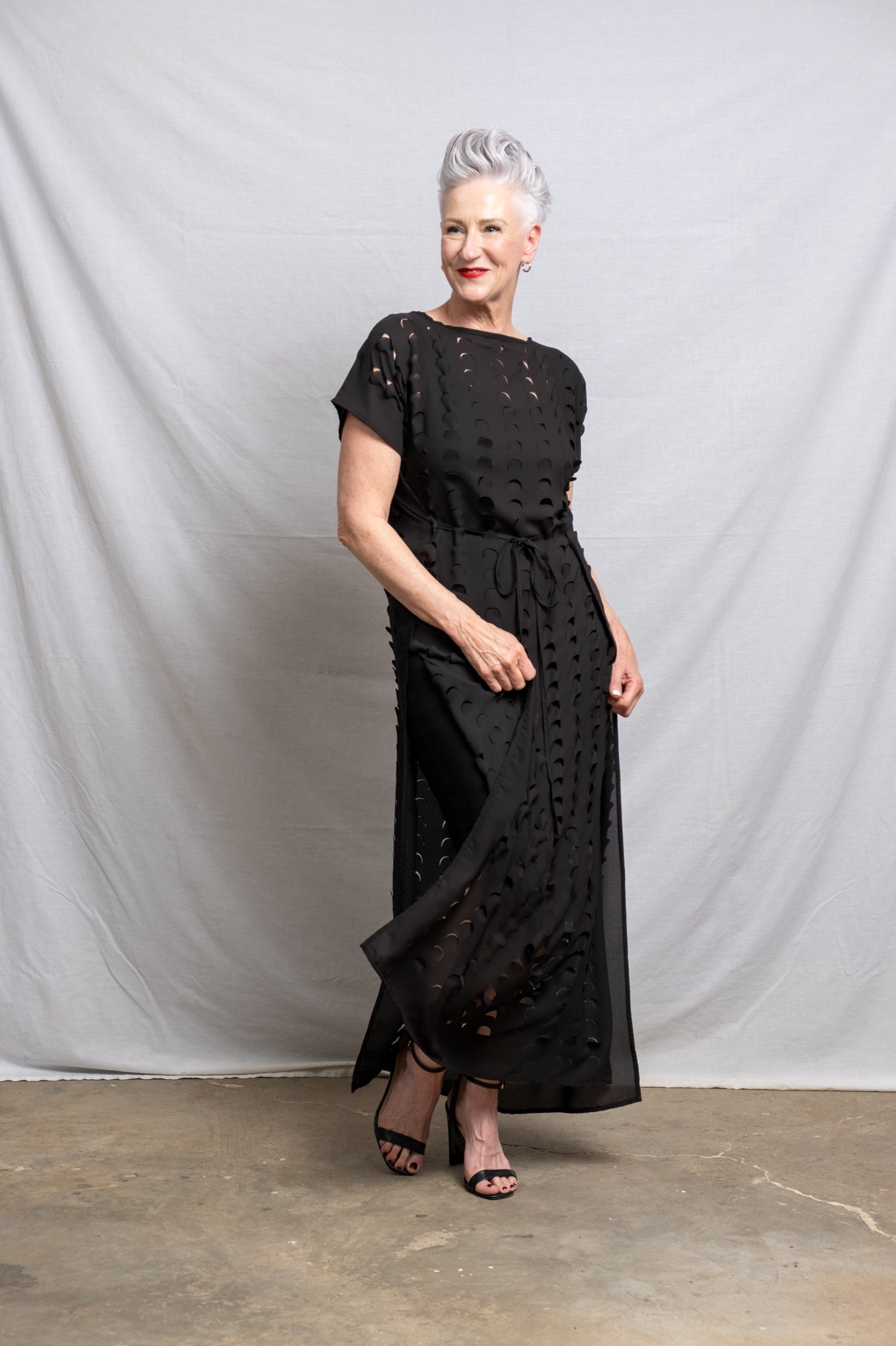 laser cut dress black Off-The-Shoulder Mermaid Dress with Laser-Cut Petals and Black Pearls Black / FR 42