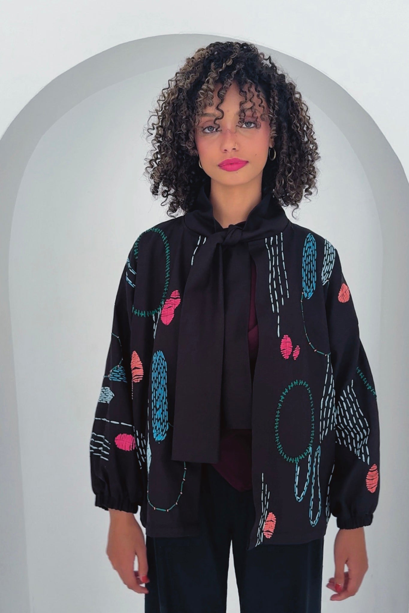 Hand Embroidery Cropped Bow Jacket