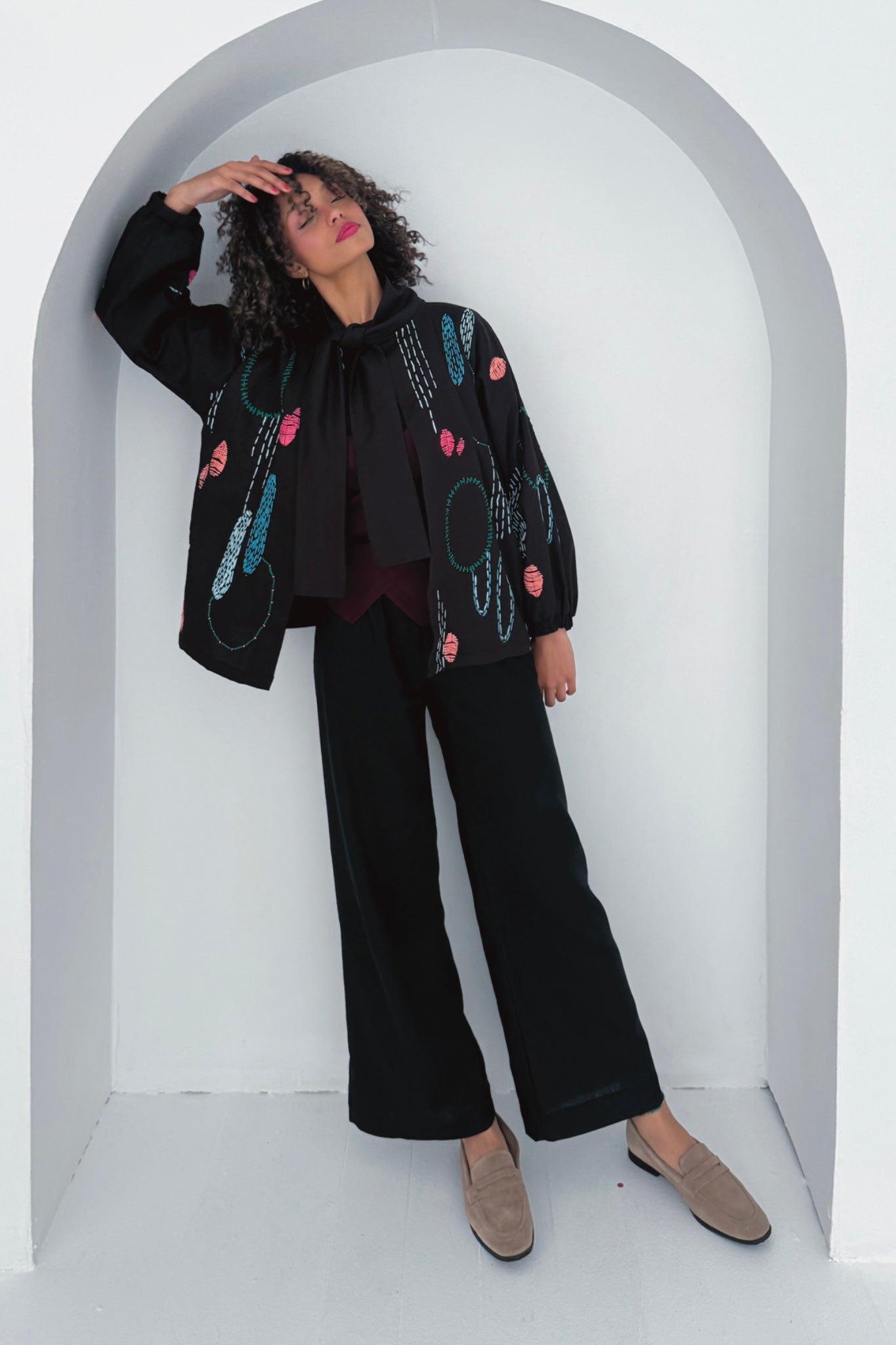 Hand Embroidery Cropped Bow Jacket
