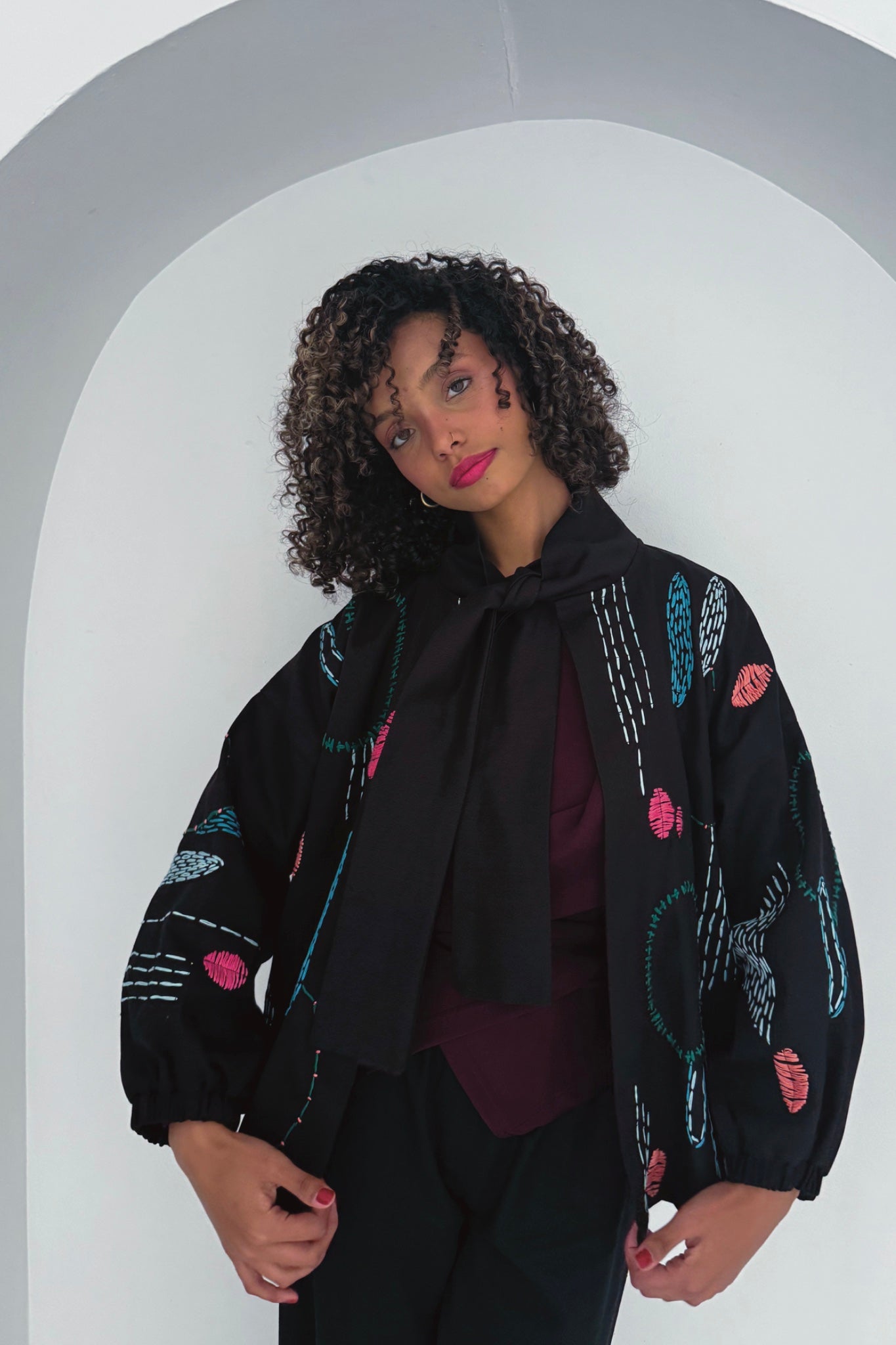 Hand Embroidery Cropped Bow Jacket