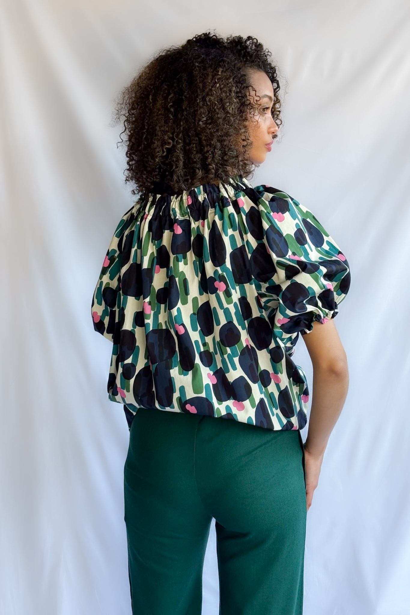 GLOW TOP