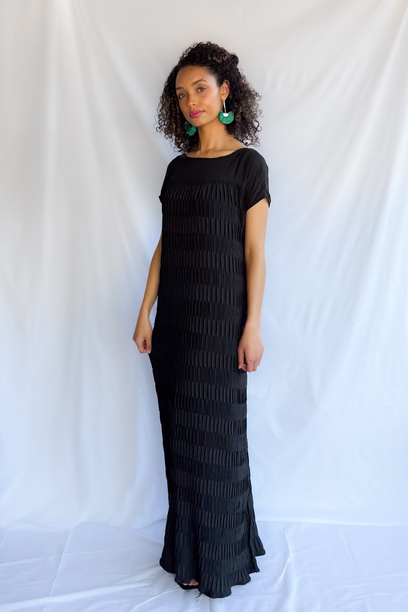 NOIR PLEATS DRESS